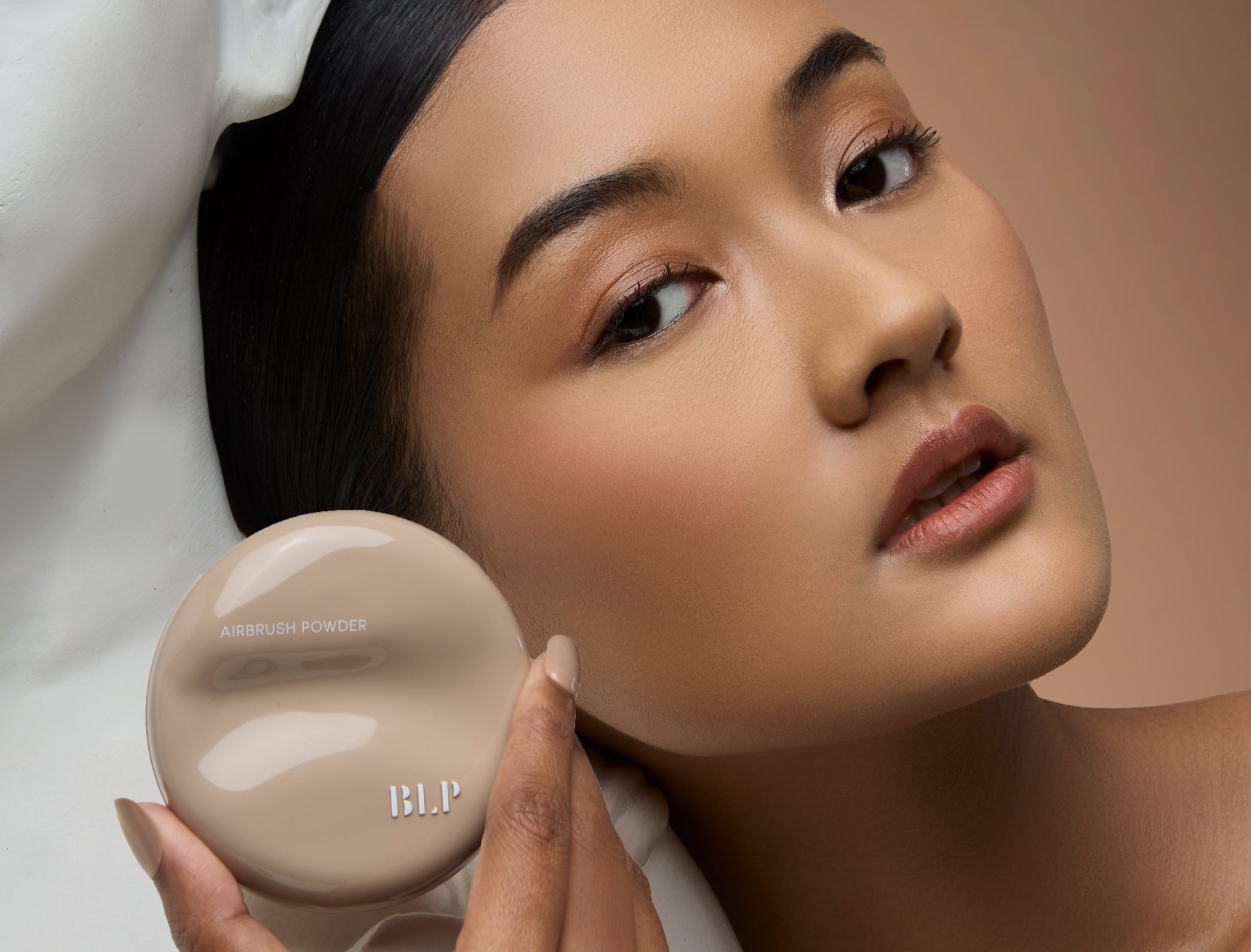 #NOWTALKING | BE THE ARTIST OF YOUR LIFE WITH AIRBRUSH POWDER