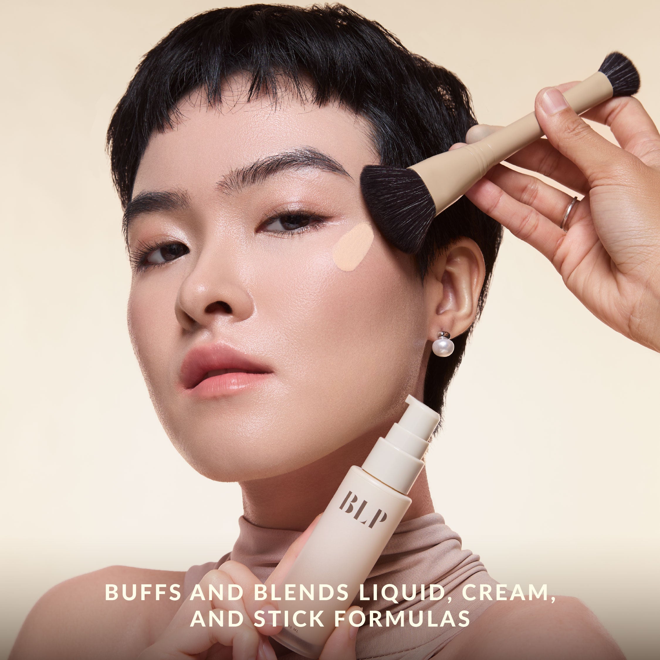 DUAL LIQUID BRUSH